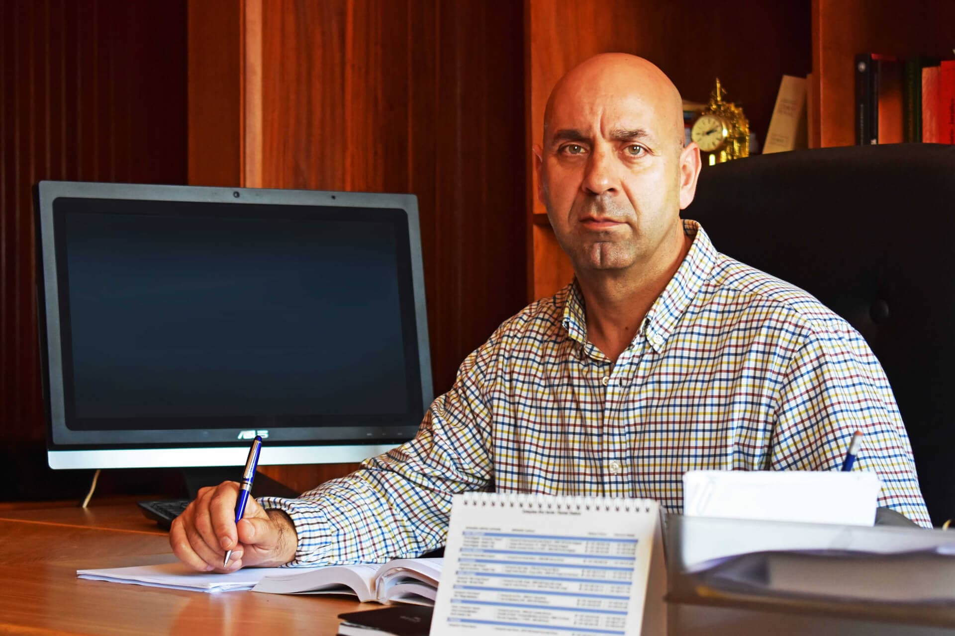 Luís Resendes, advogado, no seu escritório em Ponta Delgada